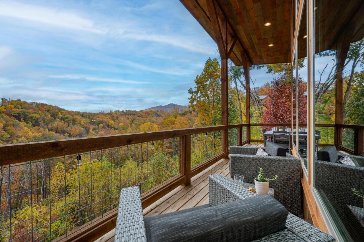 The Overlook - '21 Cabin - Gorgeous Unobstructed Views - Fire Pit Table - Gamerm - Hottub - Xbox - Lots Of Bears Гатлинбург Экстерьер фото